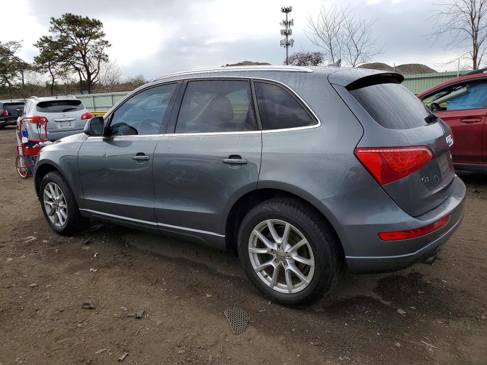 Photo 2 from auction – 2012 AUDI Q5 with VIN WA1CFAFP4CA133035