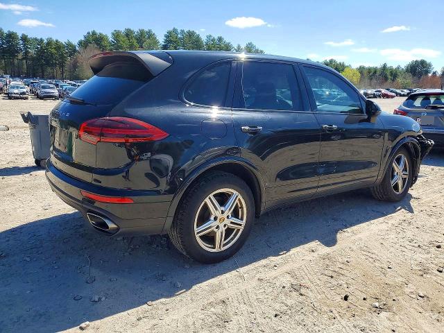 Photo 3 from auction – 2017 PORSCHE CAYENNE with VIN WP1AA2A26HKA92016