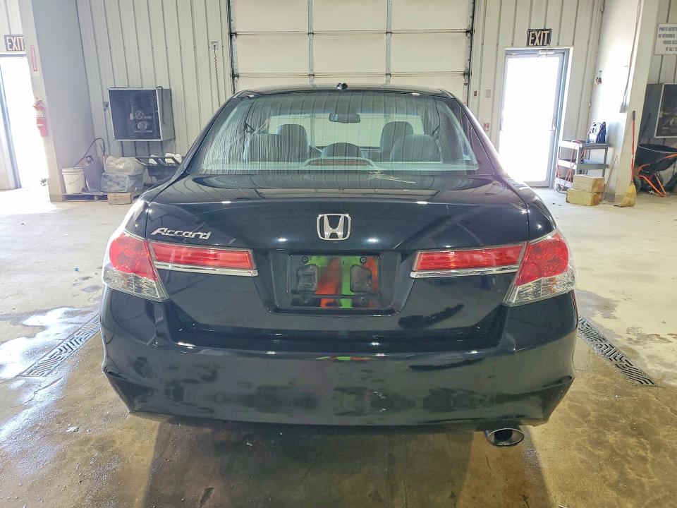 Photo 6 from auction – 2012 HONDA ACCORD with VIN 1HGCP2F86CA052556