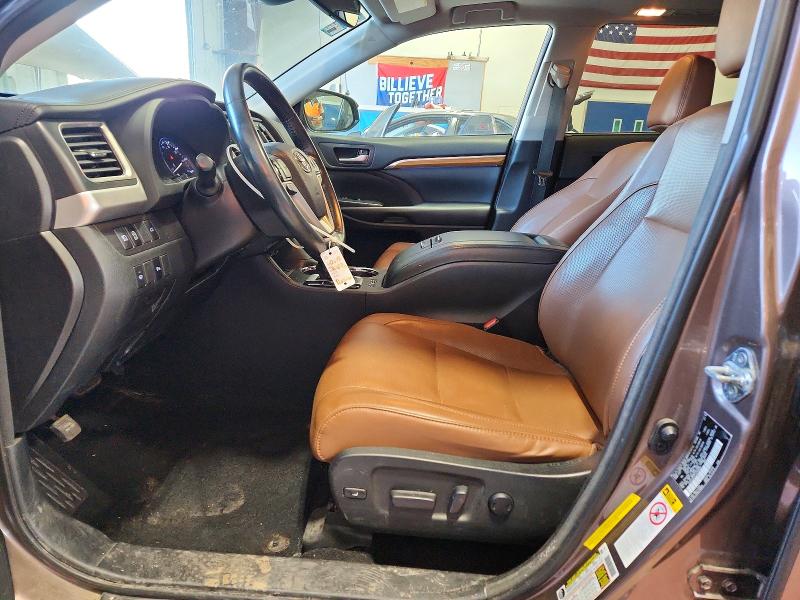 Photo 7 from auction – 2018 TOYOTA HIGHLANDER with VIN 5TDYZRFH7JS249565