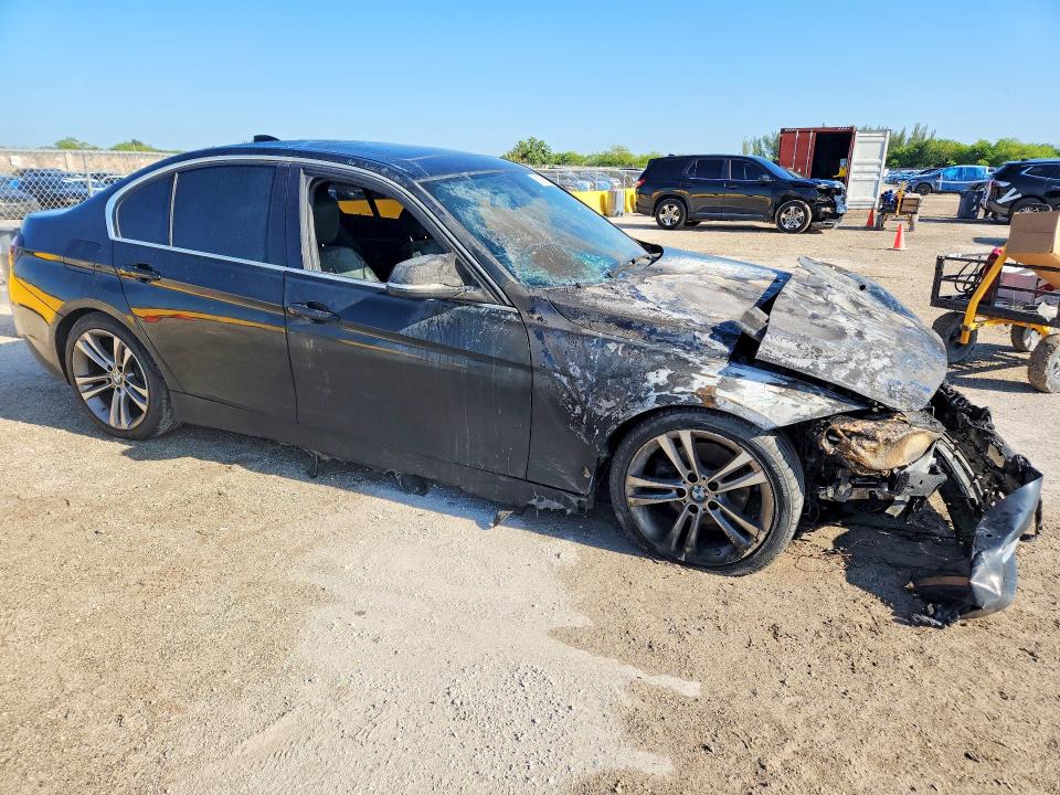 Photo 4 from auction – 2017 BMW 330 with VIN WBA8B9G55HNU50175