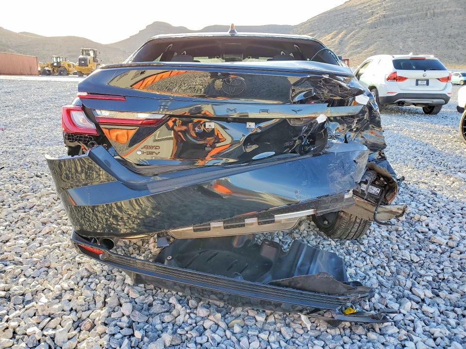 Снимка 6 от търг – 2026 TOYOTA CAMRY с VIN 4T1DBADK4TU046470