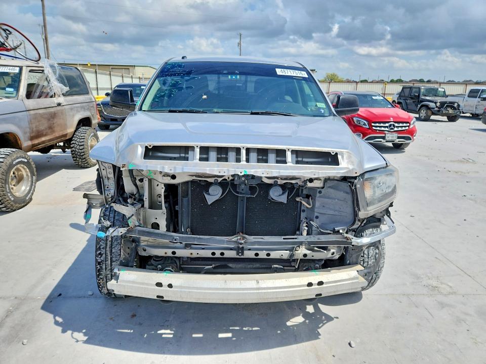 Photo 5 from auction – 2018 TOYOTA TUNDRA with VIN 5TFUM5F18JX075301