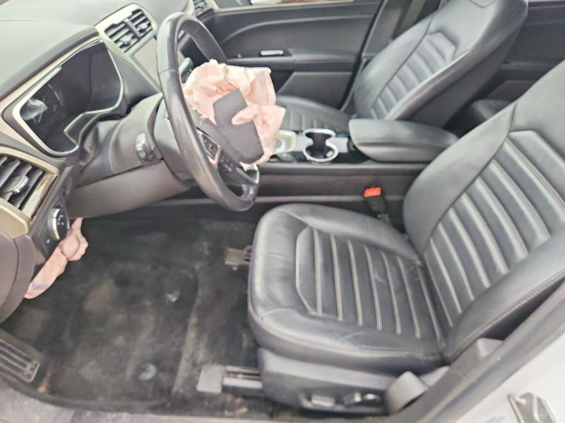 Photo 7 from auction – 2016 FORD FUSION with VIN 3FA6P0PU2GR404321