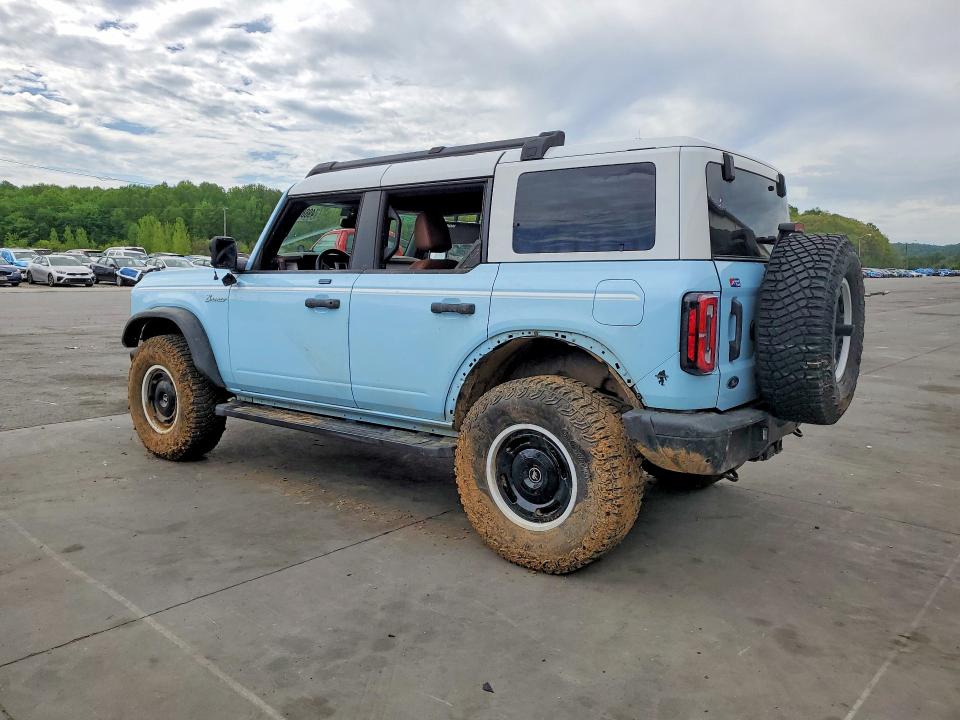 Фото 2 с аукциона – 2023 FORD BRONCO с VIN 1FMEE4GP5PLA70406
