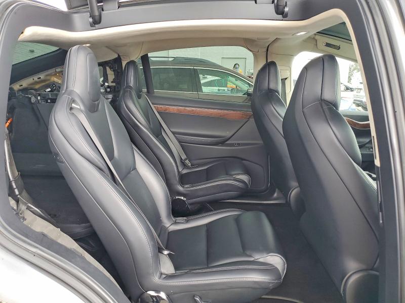 صورة رقم 10 من المزاد - 2018 TESLA MODEL X مع VIN 5YJXCBE29JF115372