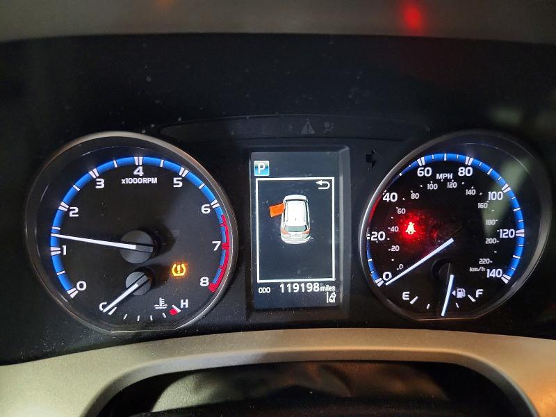 Photo 9 from auction – 2017 TOYOTA RAV4 with VIN 2T3WFREV5HW326496