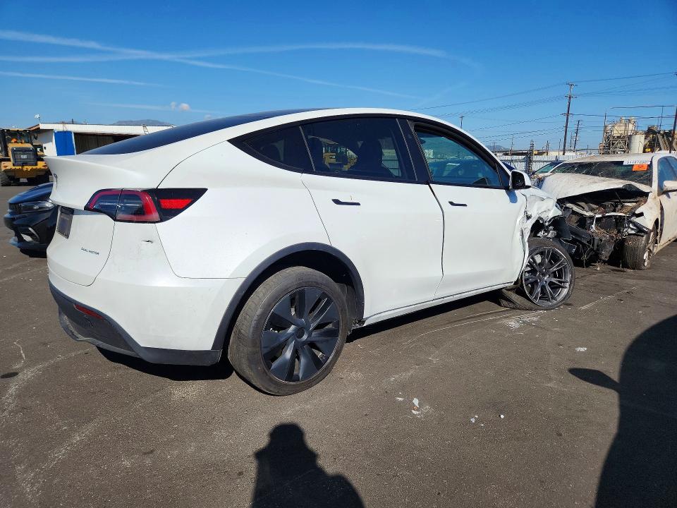 Photo 3 from auction – 2025 TESLA MODEL Y with VIN 7SAYGDEE7SF238154