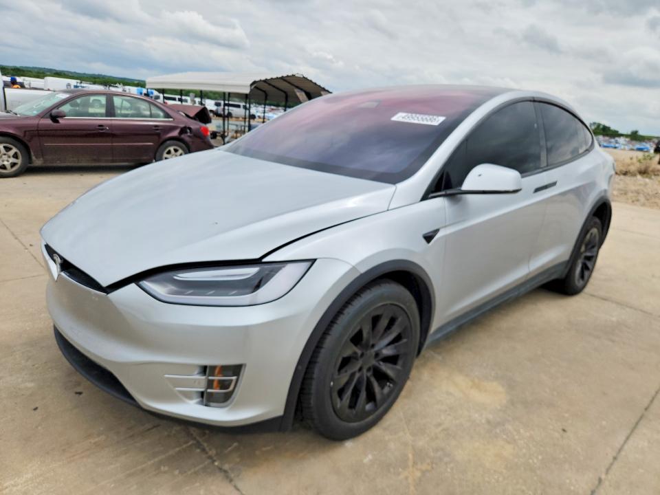 TESLA MODEL X 2017 with VIN 5YJXCDE27HF051449 - Photo from auction