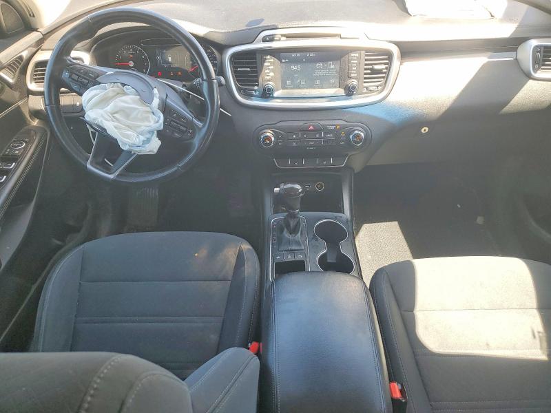 Photo 8 from auction – 2018 KIA SORENTO with VIN 5XYPGDA39JG413928