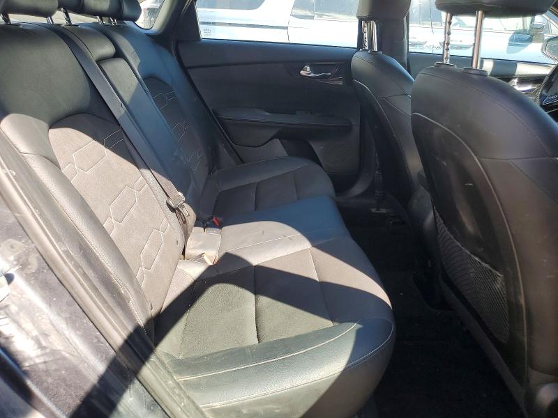 Photo 10 from auction – 2021 KIA FORTE with VIN 3KPF34AD1ME402486