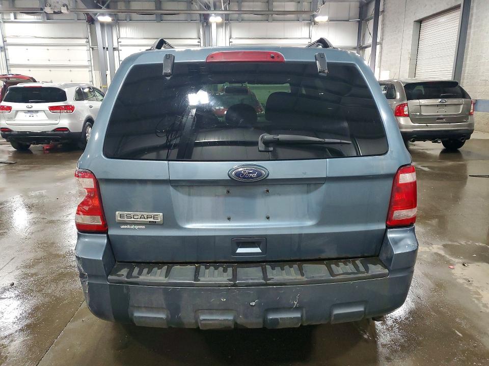Photo 6 from auction – 2011 FORD ESCAPE with VIN 1FMCU0D79BKA33395