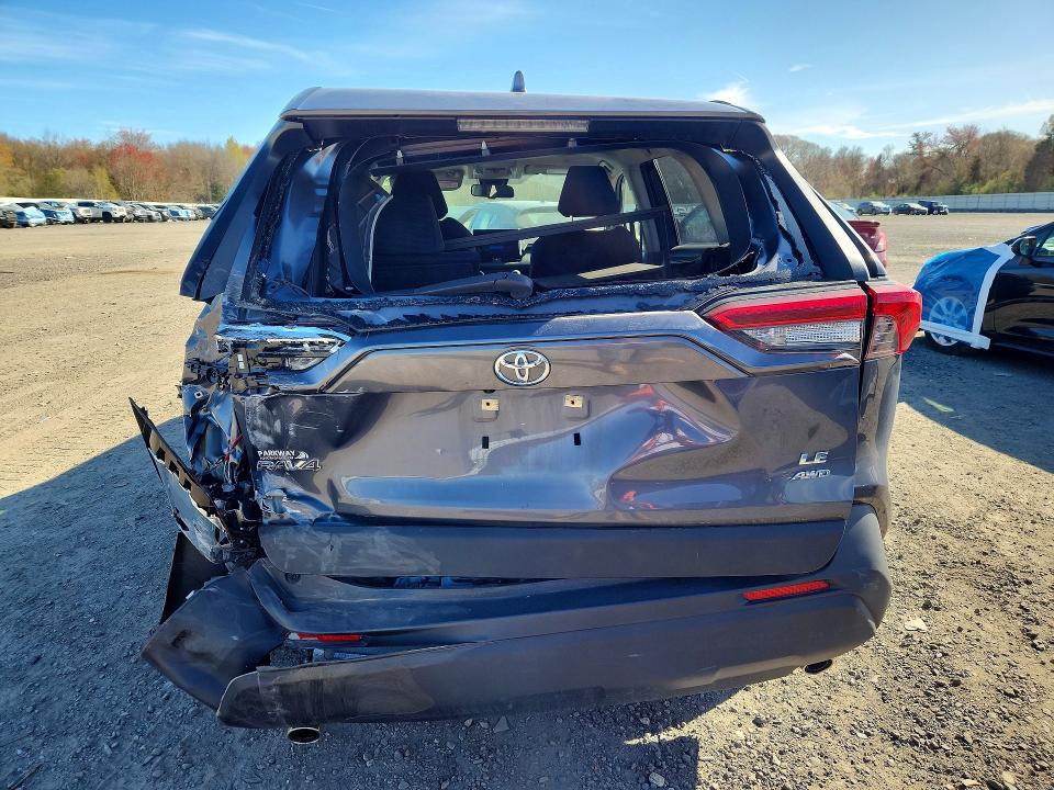 Zdjęcie 6 z aukcji – 2023 TOYOTA RAV4 z VIN JTMF1RFV6PD099103