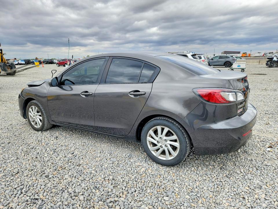 Photo 2 from auction – 2012 MAZDA 3 with VIN JM1BL1V75C1528921