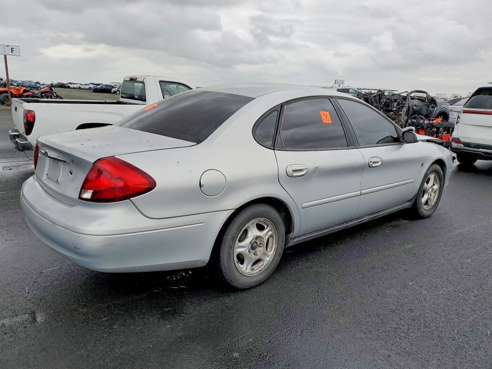 Photo 3 from auction – 2002 FORD TAURUS with VIN 1FAFP53292G211522