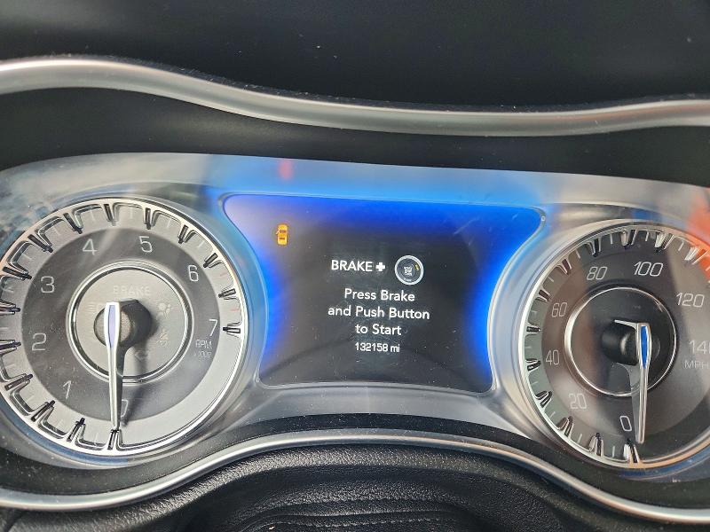 Photo 9 from auction – 2019 CHRYSLER 300 with VIN 2C3CCAAG0KH590547