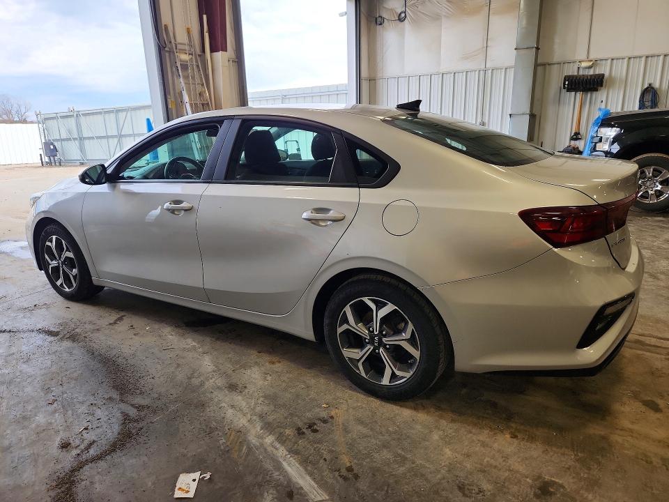 Photo 2 from auction – 2021 KIA FORTE with VIN 3KPF24AD8ME341463