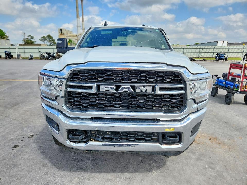 Photo 5 from auction – 2023 RAM 2500 with VIN 3C6UR5HL4PG529659