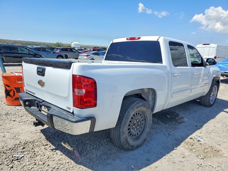 Photo 3 from auction – 2007 CHEVROLET SILVERADO with VIN 2GCFC13YX71731882