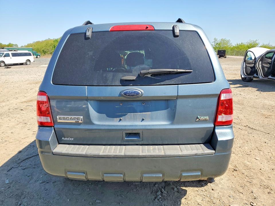 Photo 6 from auction – 2011 FORD ESCAPE with VIN 1FMCU0DG1BKC09095
