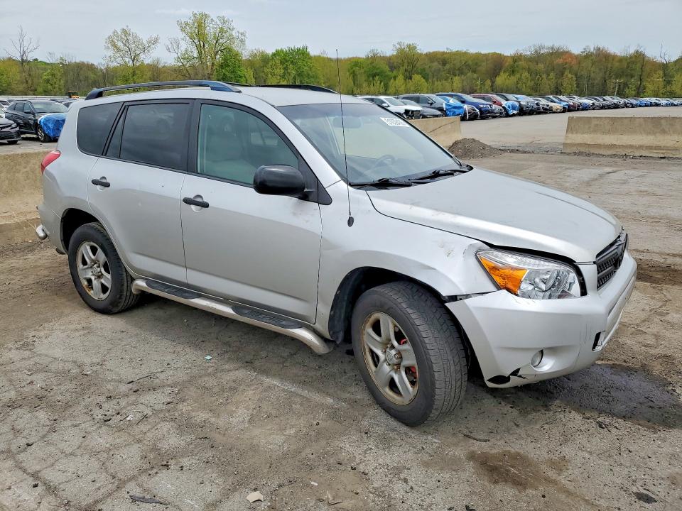 Photo 4 from auction – 2007 TOYOTA RAV4 with VIN JTMBD35V475072576