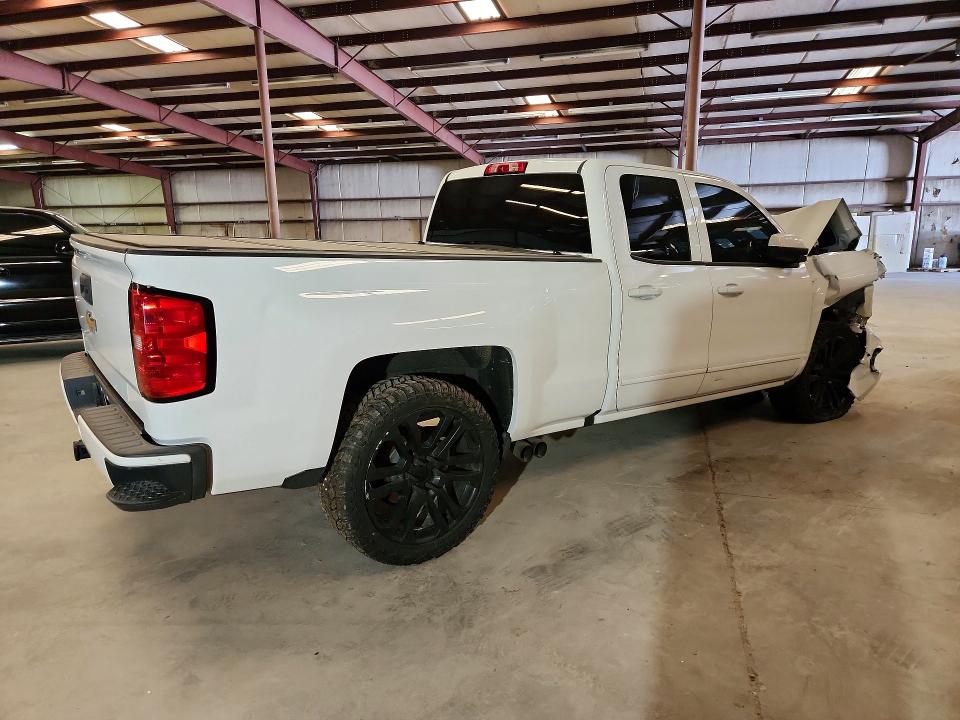 Фото 3 с аукциона – 2016 CHEV SILVERADO с VIN 1GCVKREC0GZ205735