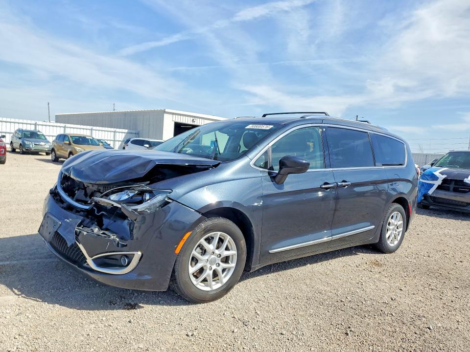 CHRYSLER PACIFICA 2020 with VIN 2C4RC1BG6LR280368 - Photo from auction