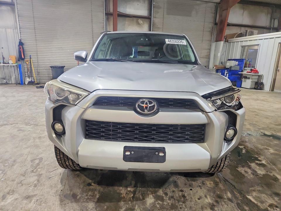 Zdjęcie 5 z aukcji – 2014 TOYOTA 4RUNNER z VIN JTEBU5JR3E5176070