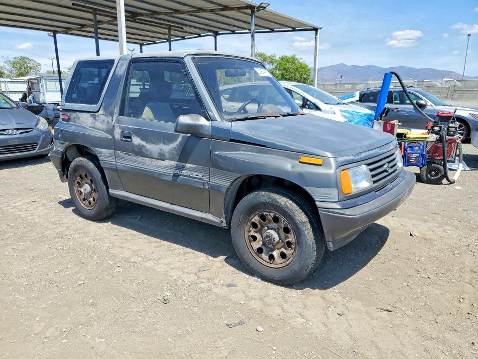 Photo 4 from auction – 1989 SUZUKI SIDEKICK with VIN JS3TA01C5K4112583