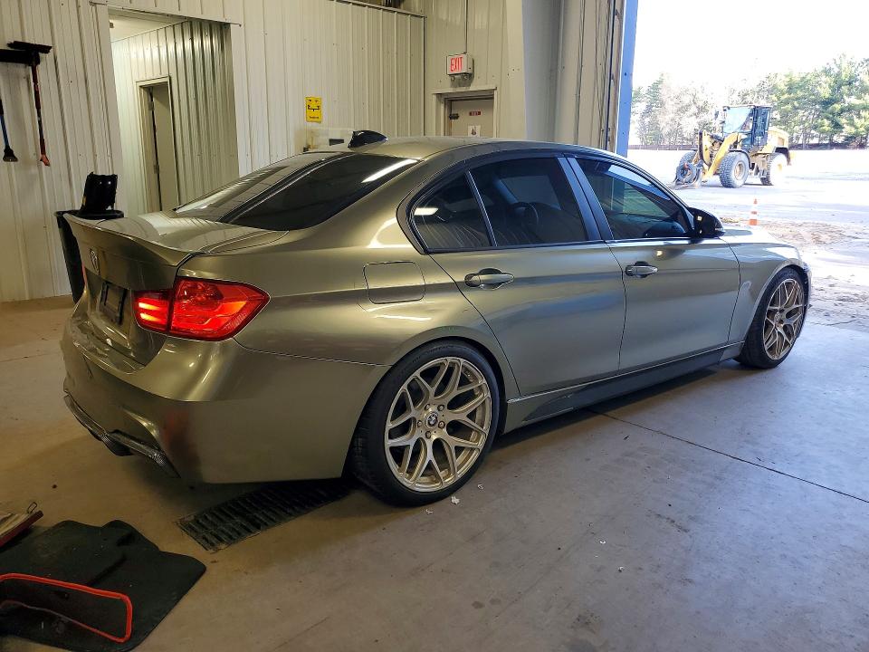 Photo 3 from auction – 2014 BMW 328 with VIN WBA3A5G52ENP29410