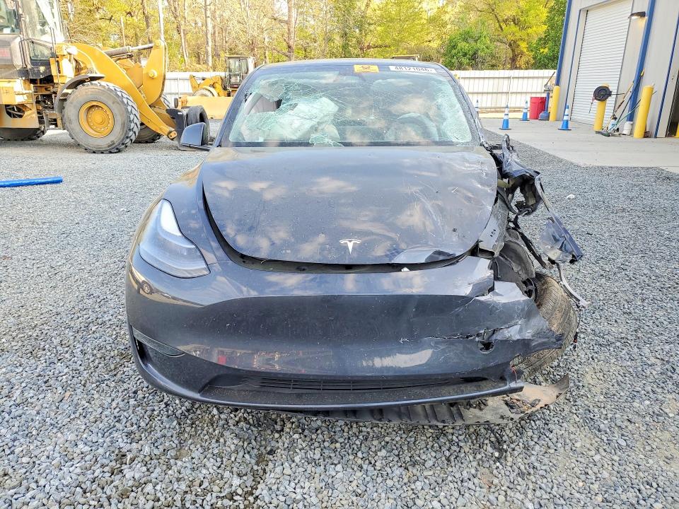 Photo 5 from auction – 2025 TESLA MODEL Y with VIN 7SAYGDED1SA365440