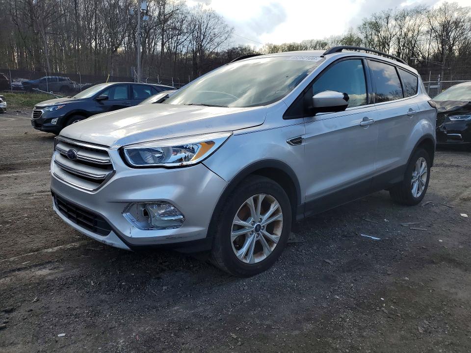 FORD ESCAPE 2018 with VIN 1FMCU0GD4JUC37073 - Photo from auction
