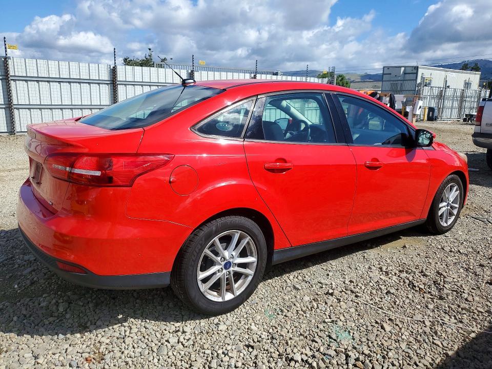 Photo 3 from auction – 2017 FORD FOCUS with VIN 1FADP3F20HL331491
