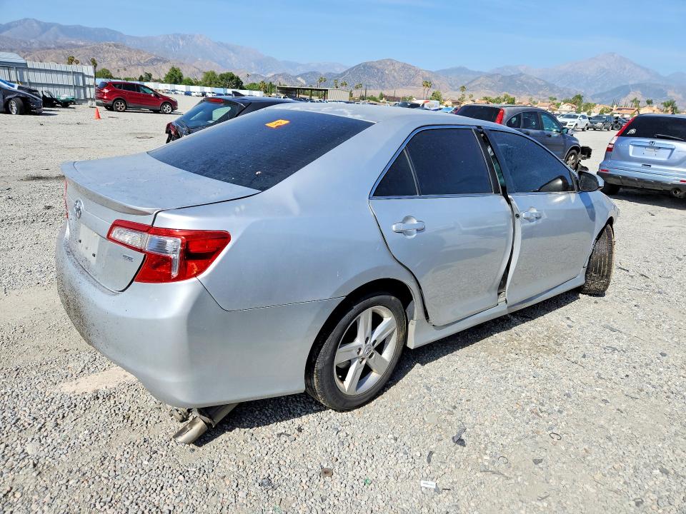 Photo 3 from auction – 2014 TOYOTA CAMRY with VIN 4T1BF1FK1EU446630