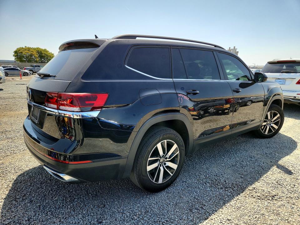 Photo 3 from auction – 2021 VOLKSWAGEN ATLAS with VIN 1V2DP2CA1MC526489