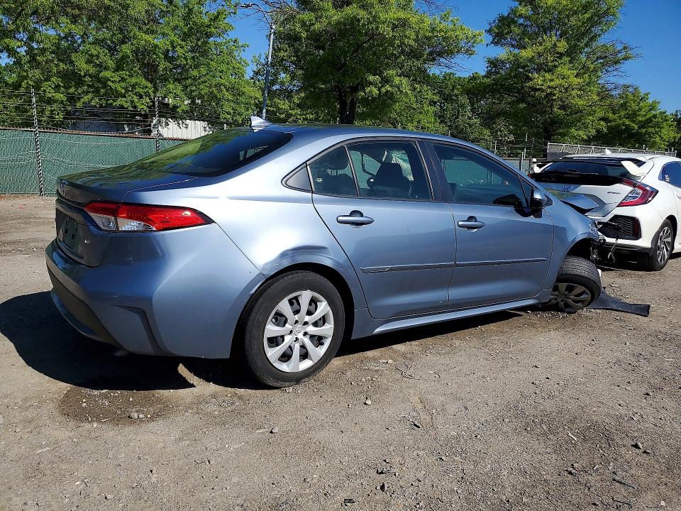 Photo 3 from auction – 2022 TOYOTA COROLLA with VIN JTDEPMAE7N3026880