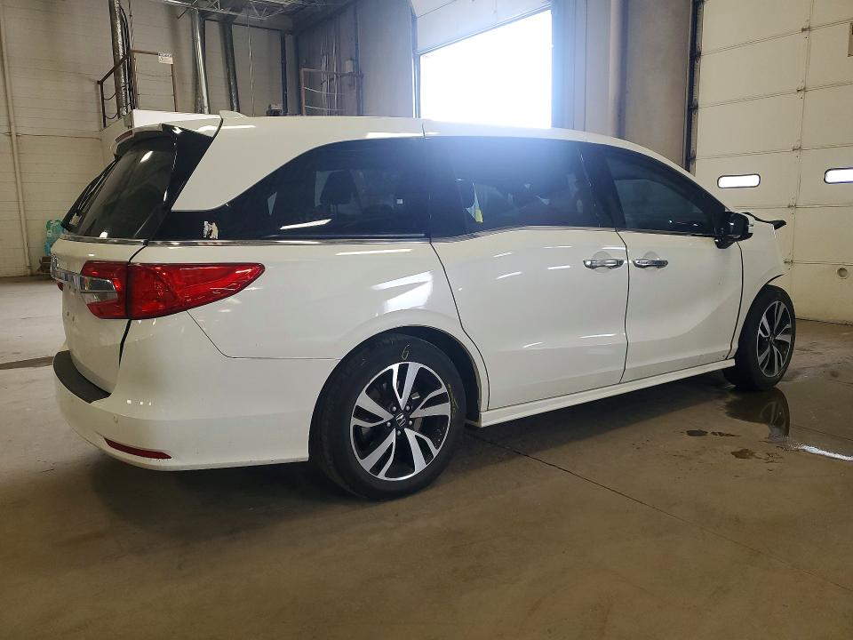 Photo 3 from auction – 2018 HONDA ODYSSEY with VIN 5FNRL6H98JB050796