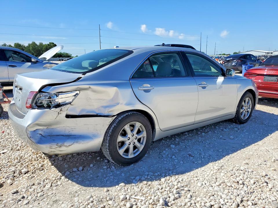 Photo 3 from auction – 2011 TOYOTA CAMRY with VIN 4T4BF3EK2BR177553