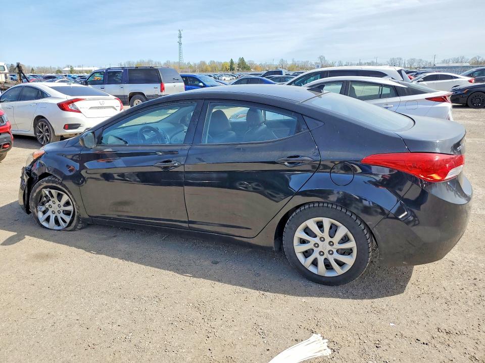 Photo 2 from auction – 2013 HYUNDAI ELANTRA with VIN 5NPDH4AE2DH435431