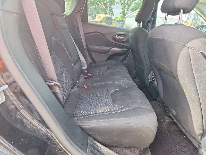 Photo 10 from auction – 2019 JEEP CHEROKEE with VIN 1C4PJLCBXKD262033