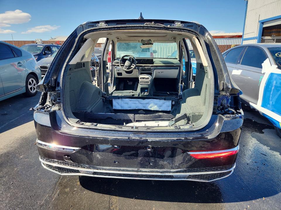 Photo 6 from auction – 2025 GENESIS GV80 with VIN KMUHCESB9SU234247