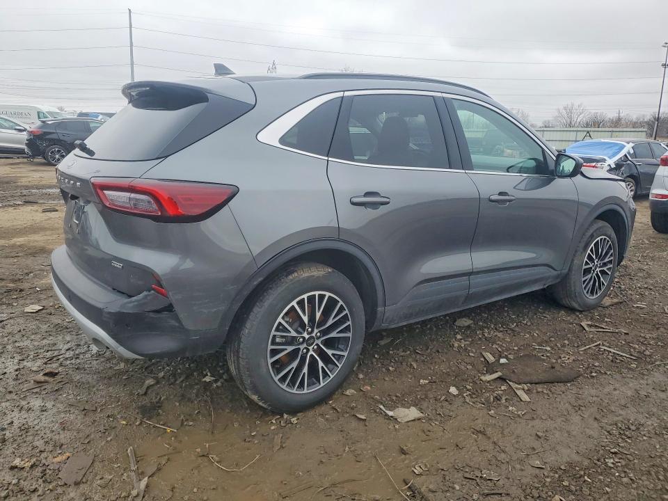 Photo 3 from auction – 2026 FORD ESCAPE with VIN 1FMCU0E12TUA29527