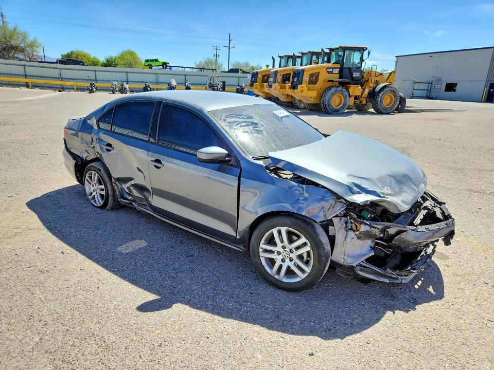 Photo 4 from auction – 2018 VOLKSWAGEN JETTA with VIN 3VW2B7AJ9JM246205