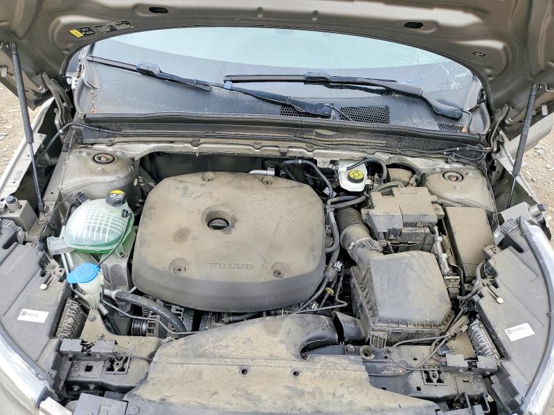 Photo 12 from auction – 2022 VOLVO XC40 with VIN YV4162UM1N2701215