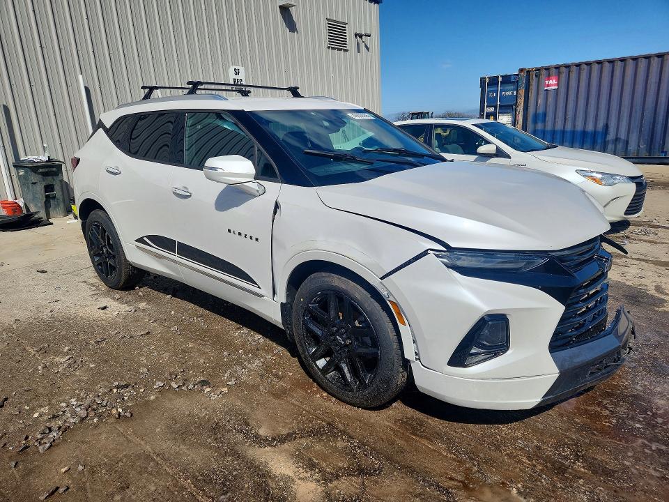 Photo 4 from auction – 2020 CHEVROLET BLAZER with VIN 3GNKBLRS7LS531127