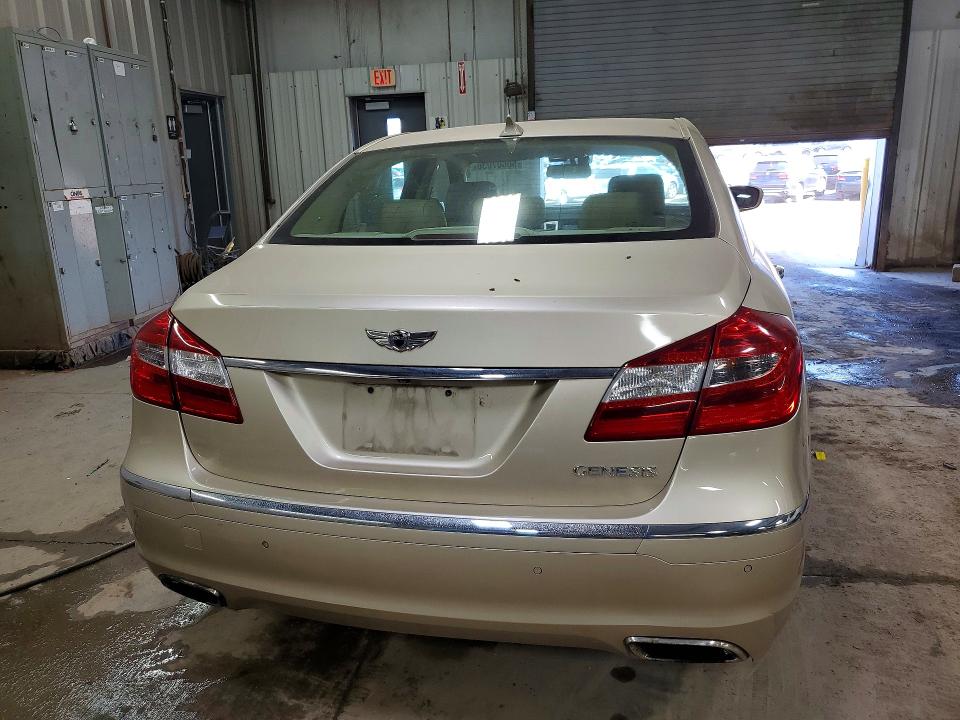 Photo 6 from auction – 2012 HYUNDAI GENESIS with VIN KMHGC4DD9CU184731