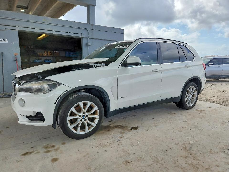 BMW X5 2016 with VIN 5UXKR2C59G0R73064 - Photo from auction