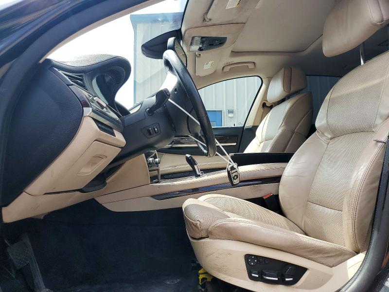 Photo 7 from auction – 2010 BMW 750 with VIN WBAKC8C58AC430636