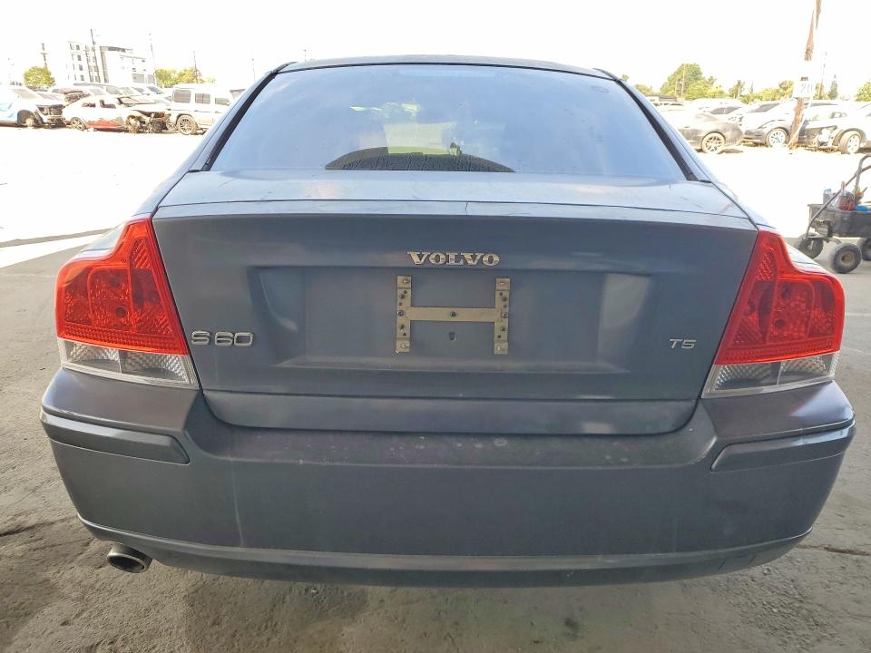 Photo 6 from auction – 2006 VOLVO S60 with VIN YV1RS547262557599