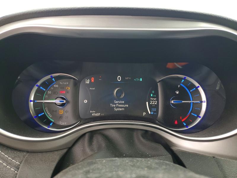 Photo 9 from auction – 2023 CHRYSLER PACIFICA with VIN 2C4RC1S74PR542653